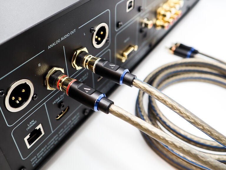 V Series Audio Interconnect Cable 2.0m, , dynamic