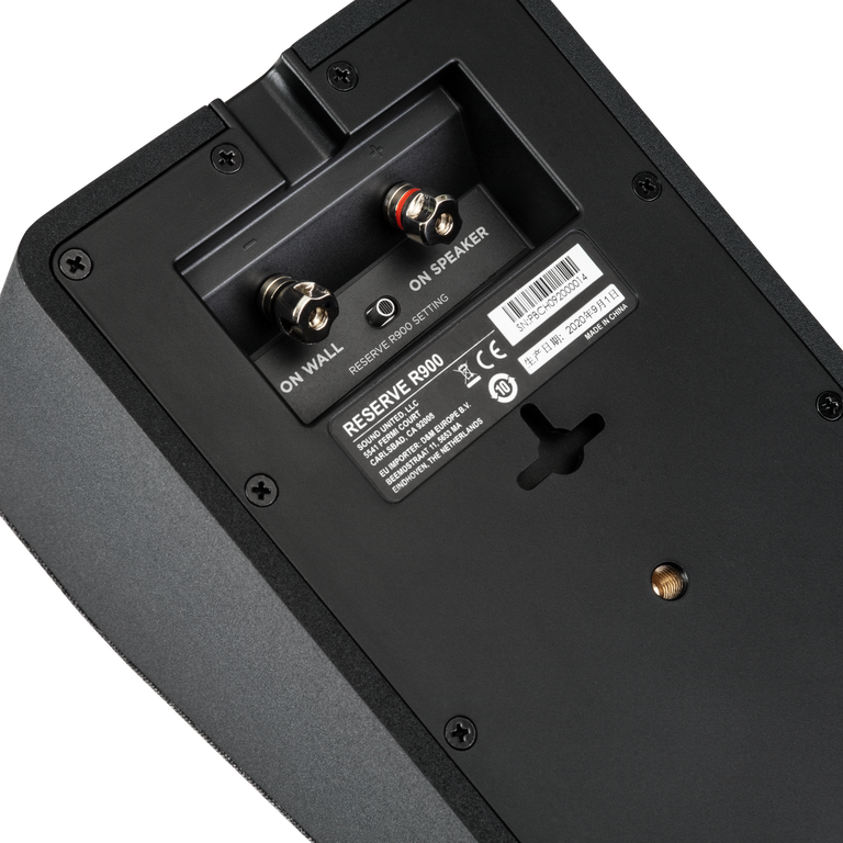 Reserve R900, Black, dynamic
