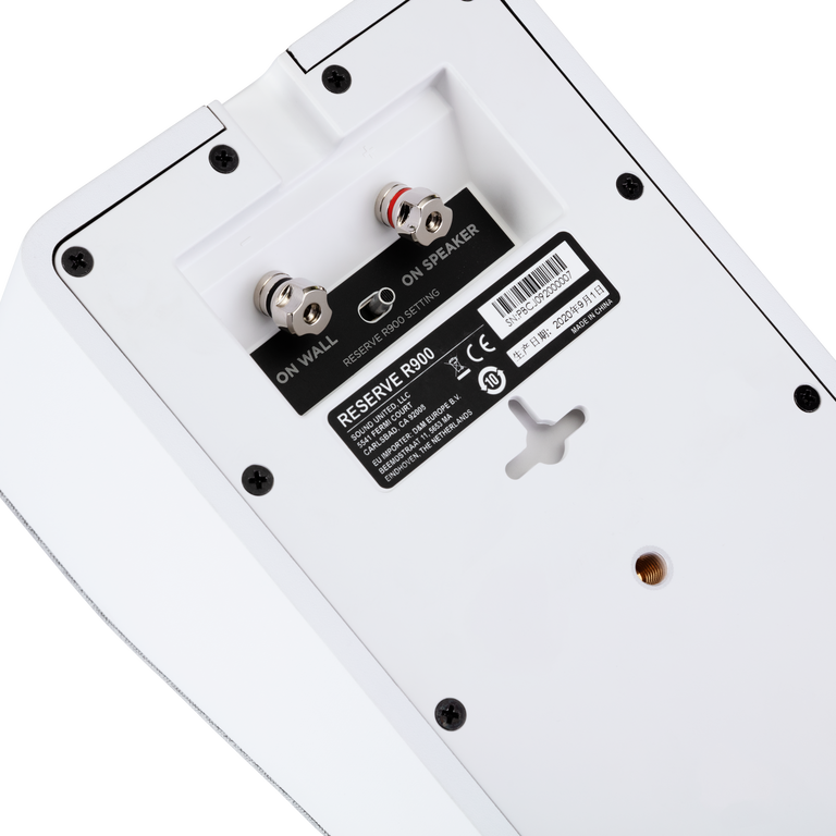 Reserve R900, White, dynamic