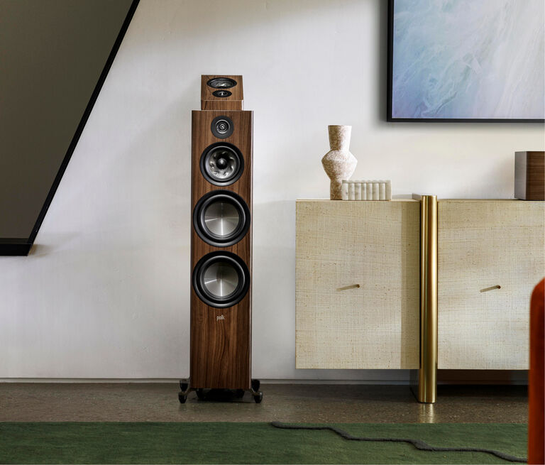 Reserve R700, Brown, dynamic