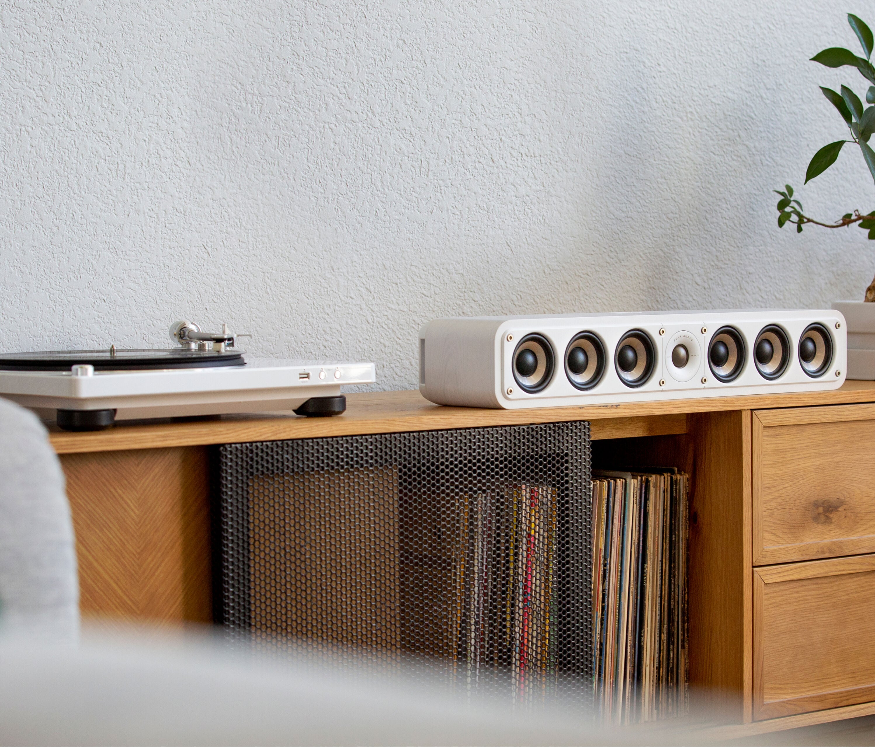 Signature Elite ES35 - High-Quality Slim Center Channel Speaker